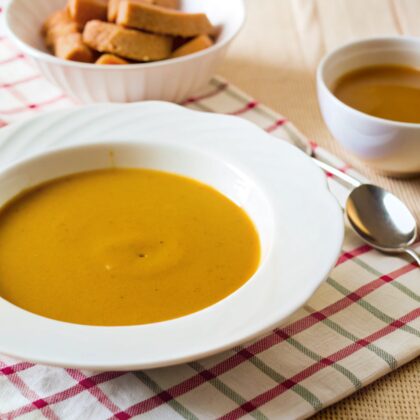 Caldos, sopas y purés